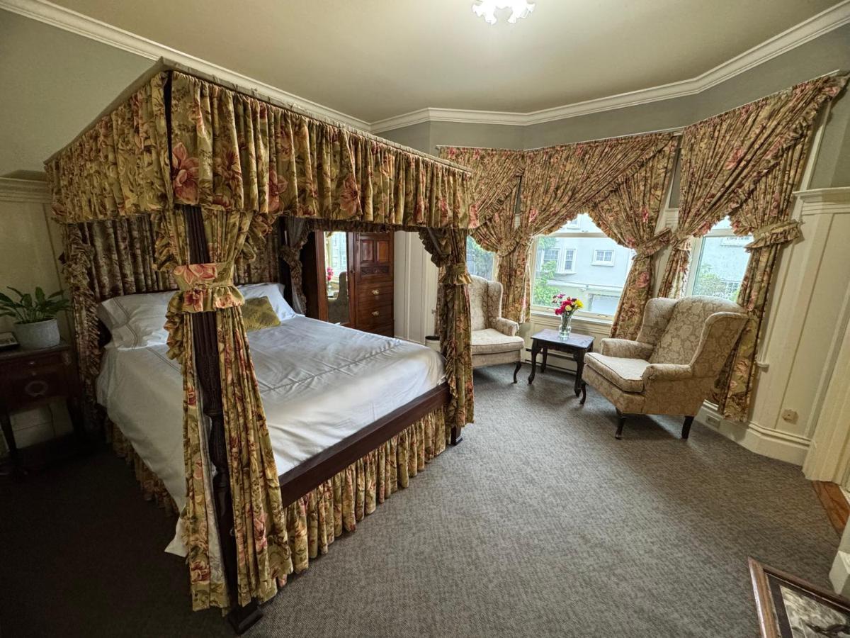 Nob Hill Inn - image 3