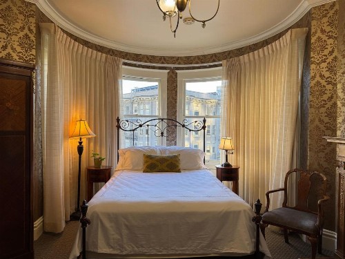 Nob Hill Inn - image 13