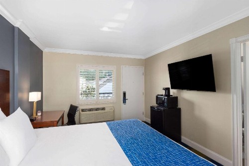 Travelodge by Wyndham by Fisherman's Wharf - image 17