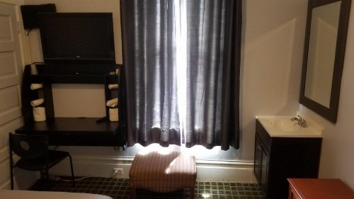 Perramont Hotel - image 12