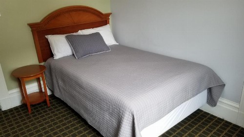 Perramont Hotel - image 19