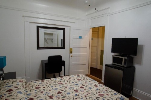 Cable Car Hotel - image 10