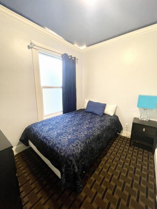Twin Peaks Hotel - image 16