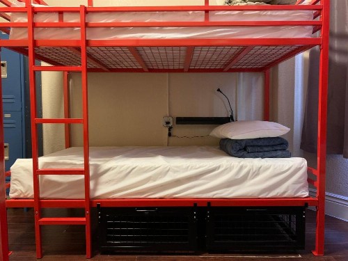 Orange Village Hostel - image 8