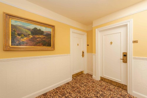 Stanyan Park Hotel - image 2