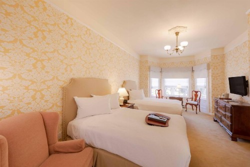 Stanyan Park Hotel - image 22