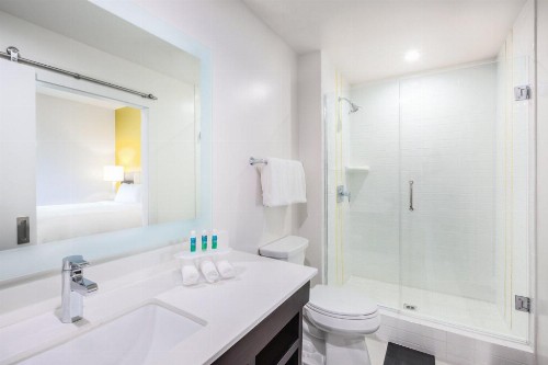 Holiday Inn Express San Francisco-Union Square - image 13