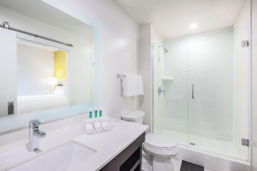 Holiday Inn Express San Francisco-Union Square - image 22