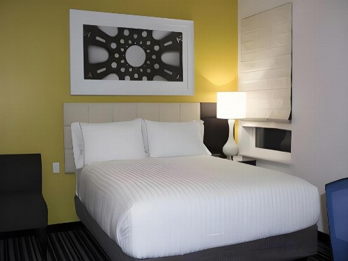Holiday Inn Express San Francisco-Union Square - image 35