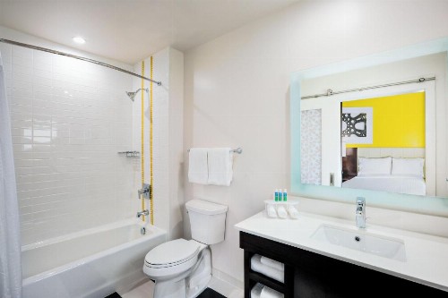 Holiday Inn Express San Francisco-Union Square - image 39