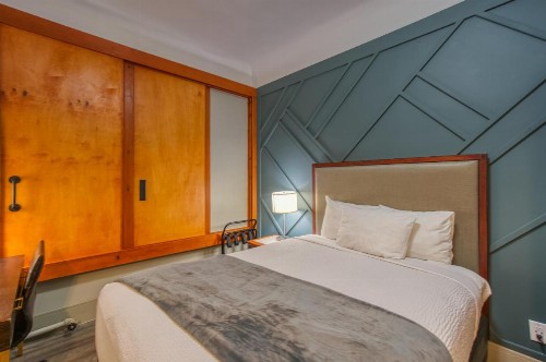 Ram's Hotel - image 37