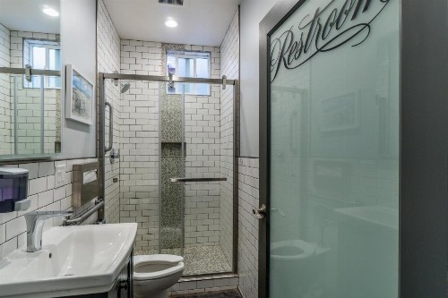 Ram's Hotel - image 48