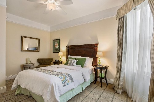 Parker Guest House - image 20