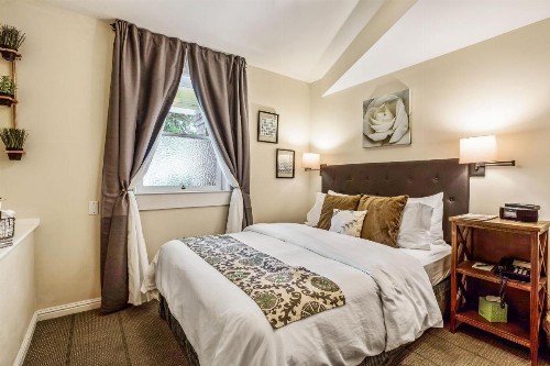 Parker Guest House - image 35