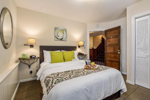 Parker Guest House - image 40