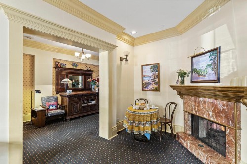 Golden Gate Hotel - image 24