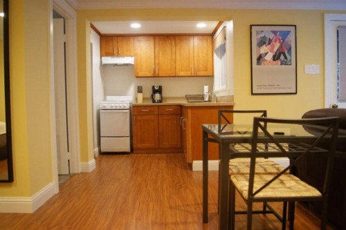 Ashbury Garden Studio - image 2