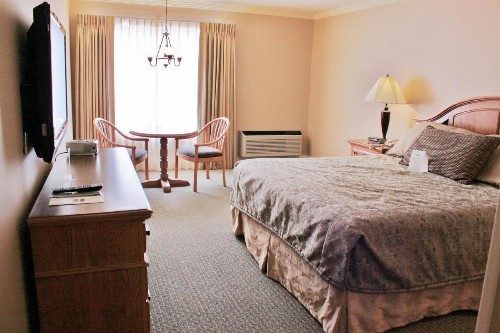 Columbus Inn - image 2