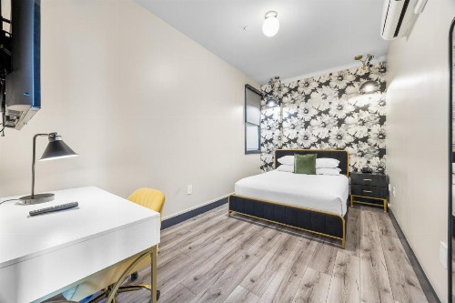 Hotel Epik - image 8