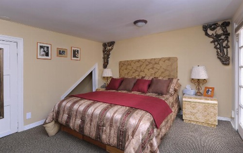 Noe's Nest Bed and Breakfast - image 7