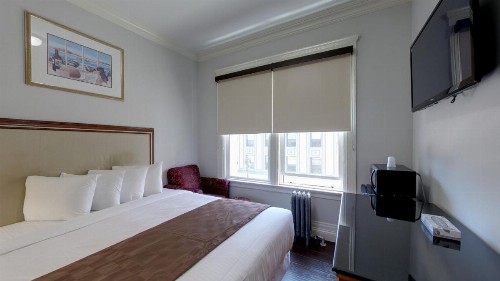 Warfield Hotel - image 15