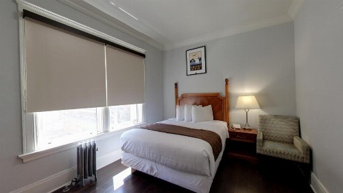 Warfield Hotel - image 17