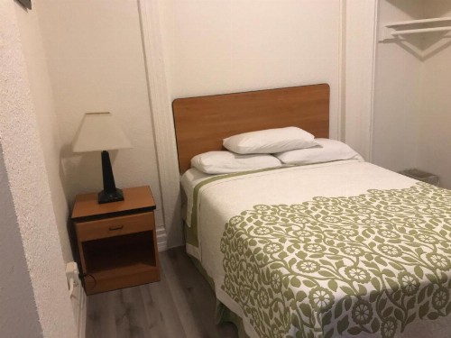 Boston Hotel - image 18