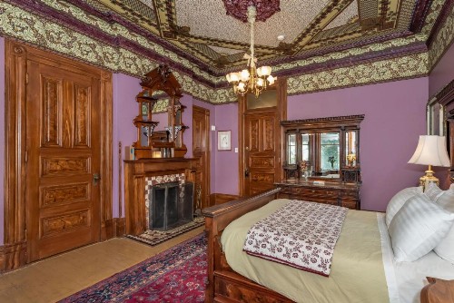 Chateau Tivoli Bed and Breakfast - image 43