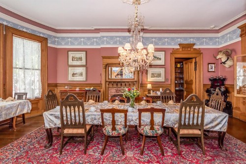 Chateau Tivoli Bed and Breakfast - image 48