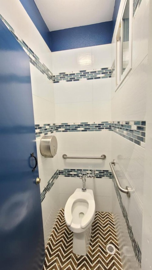 Western Hotel - image 11