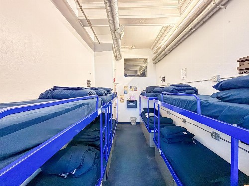 Pacific Tradewinds Hostel - image 22