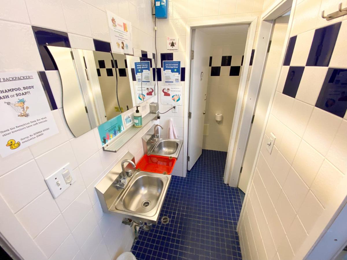 Pacific Tradewinds Hostel - image 3