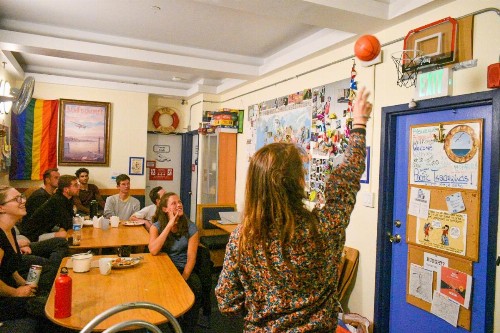 Pacific Tradewinds Hostel - image 15