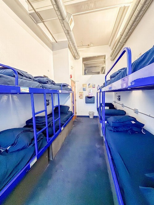 Pacific Tradewinds Hostel - image 30