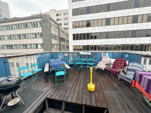 Pacific Tradewinds Hostel - image 40