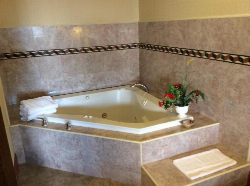 New Century Inn - image 15