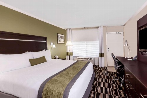 Wyndham Garden San Jose Airport - image 20