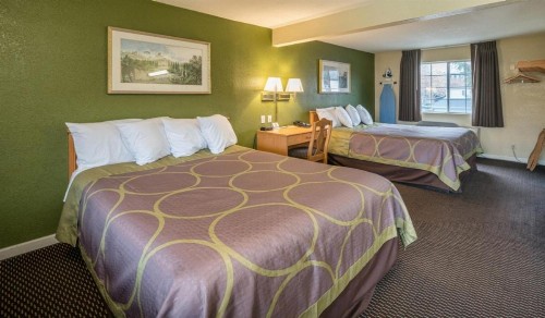 Hotel Rose Garden - image 13