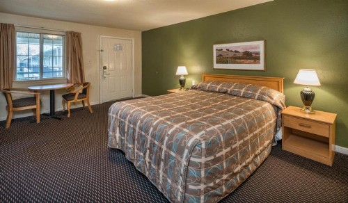 Hotel Rose Garden - image 14