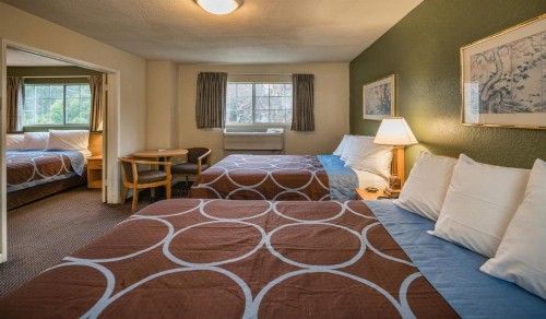 Hotel Rose Garden - image 7