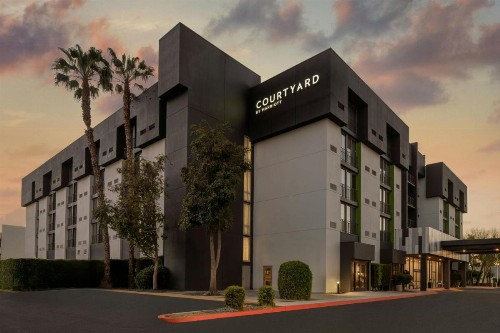 Four Points by Sheraton San Jose Airport - image 1