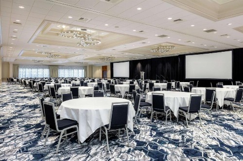 DoubleTree by Hilton San Jose - image 25