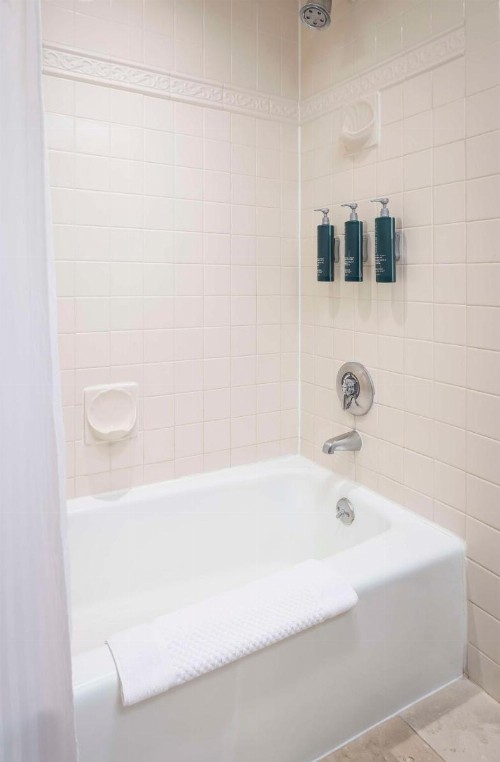 DoubleTree by Hilton San Jose - image 32