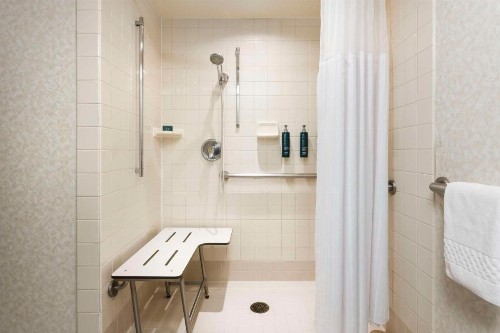 DoubleTree by Hilton San Jose - image 33