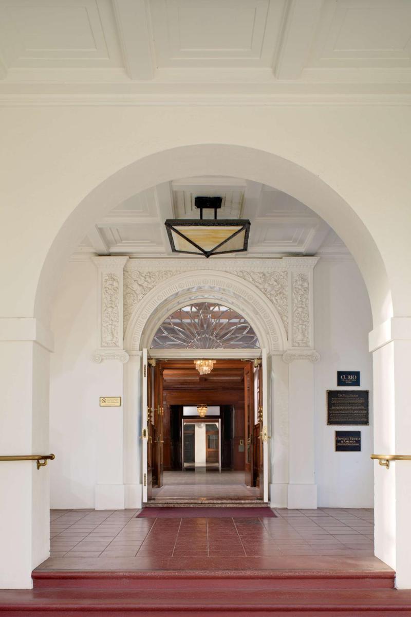 Hayes Mansion San Jose Curio Collection by Hilton - image 3