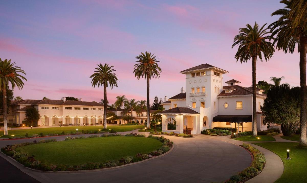 Hayes Mansion San Jose Curio Collection by Hilton - image 4