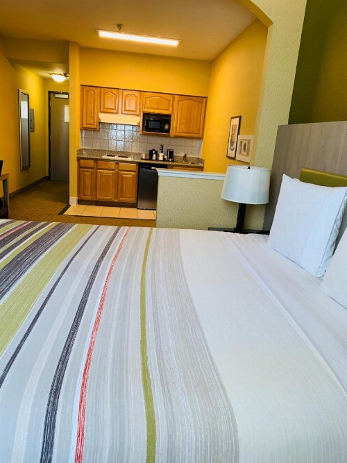 Country Inn & Suites by Radisson San Jose International Airport CA - image 29