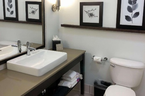Country Inn & Suites by Radisson San Jose International Airport CA - image 3