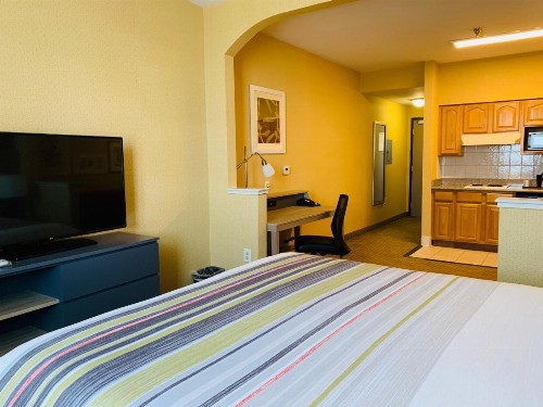 Country Inn & Suites by Radisson San Jose International Airport CA - image 30