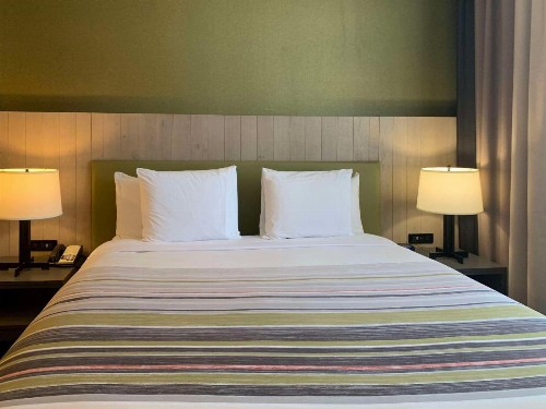 Country Inn & Suites by Radisson San Jose International Airport CA - image 6